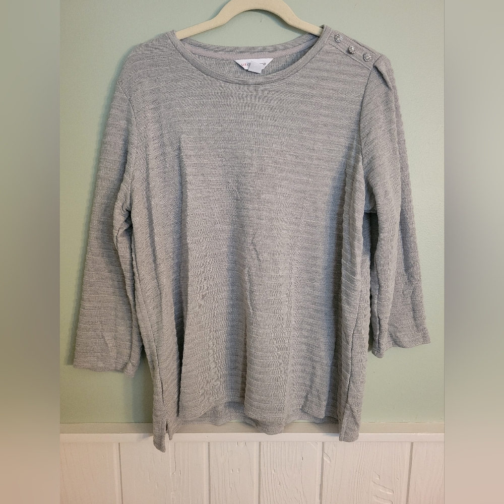 Liz Claiborne Light Gray Textured Sweatshirt